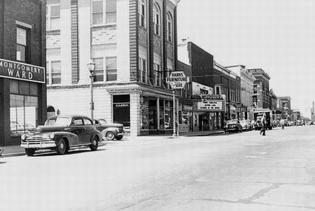 Broadway Theatre - Old Pic Of Broadway (newer photo)